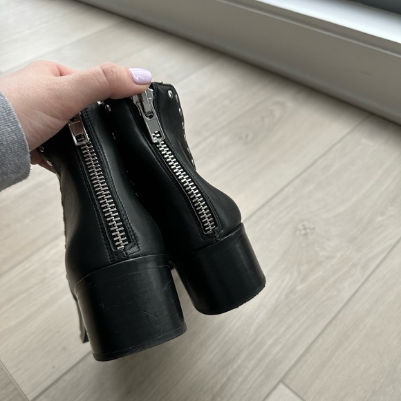 Steve Madden Black Booties w/ Silver Studs, Back Zipper, Side Slits - Picture 6 of 6